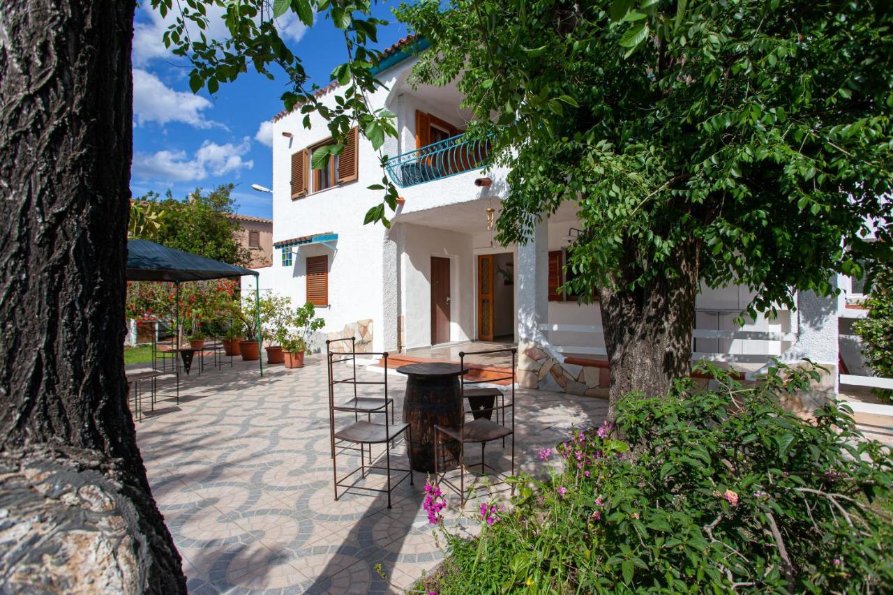 Camere Tirreno 1 San Teodoro  Esterno foto