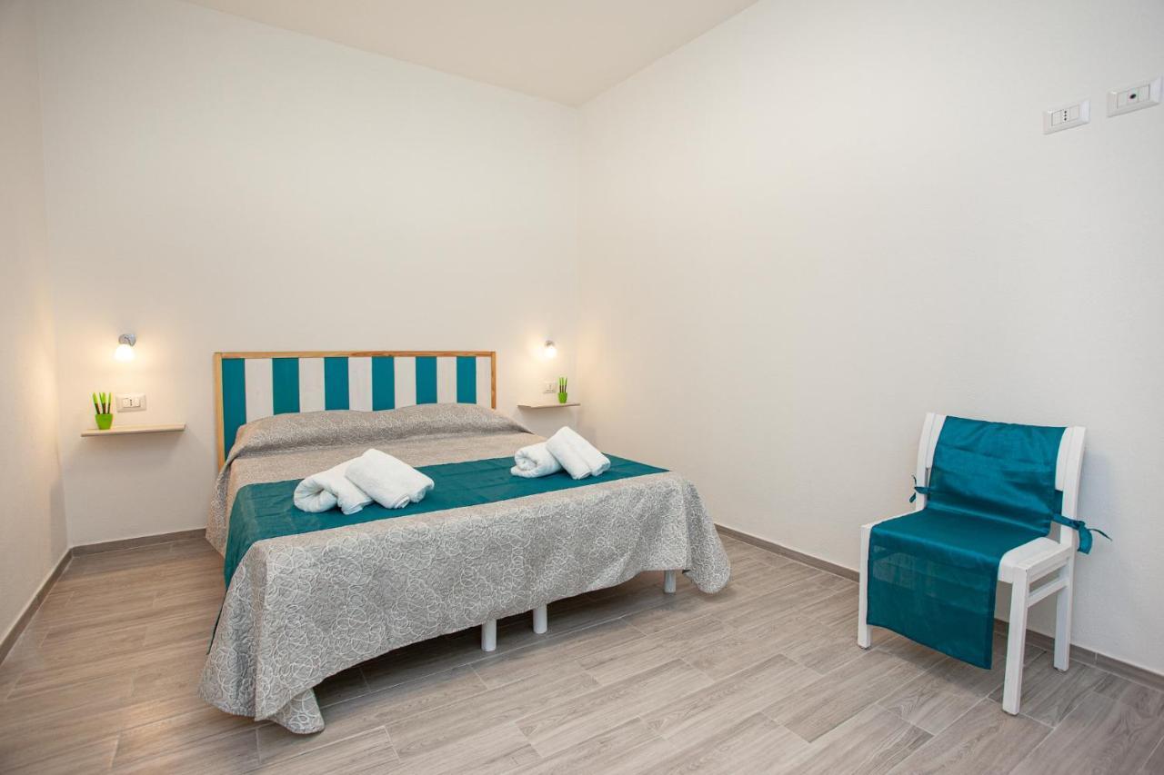 Camere Tirreno 1 San Teodoro  Esterno foto