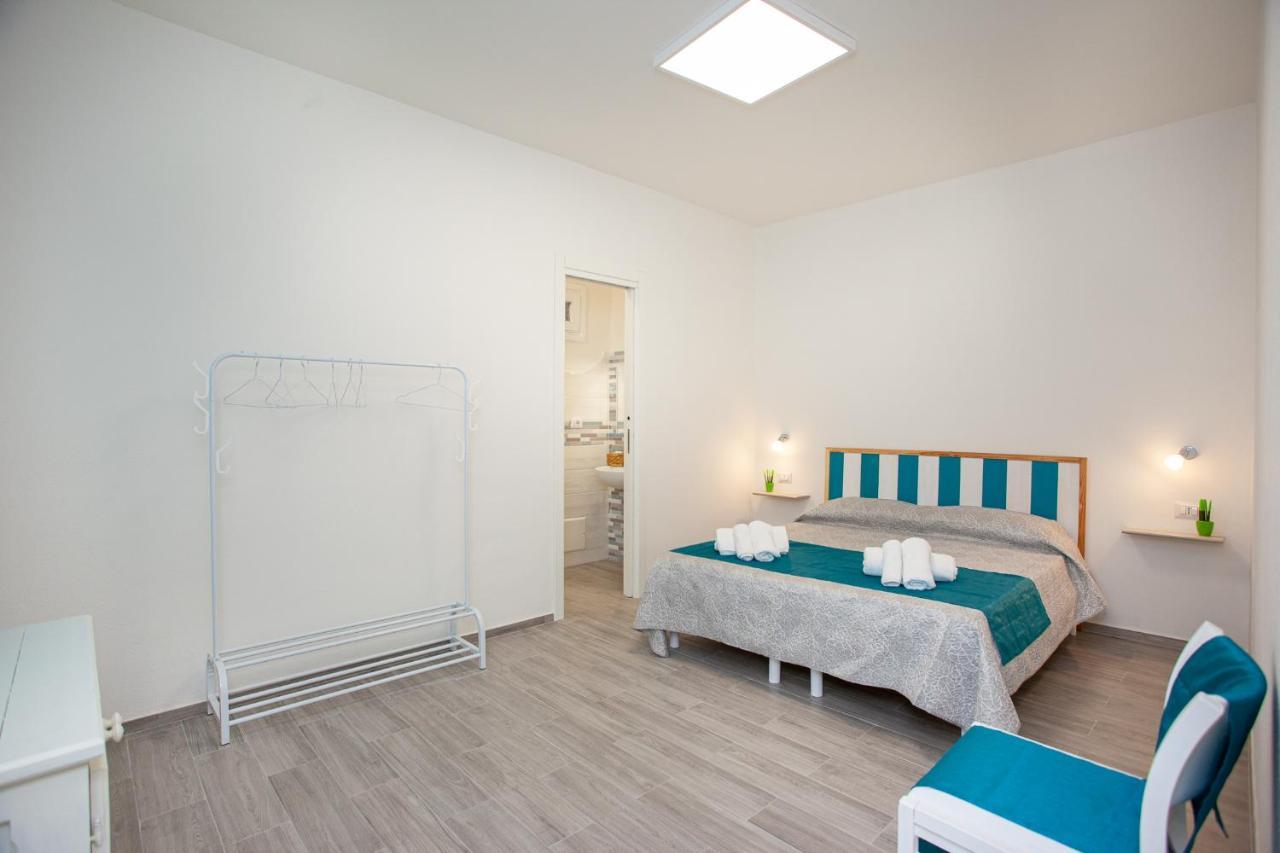 Camere Tirreno 1 San Teodoro  Esterno foto